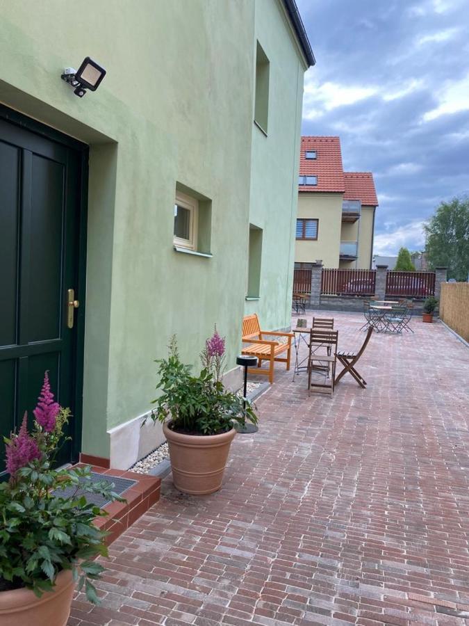Apartmany Tachov - Tiny House Buitenkant foto