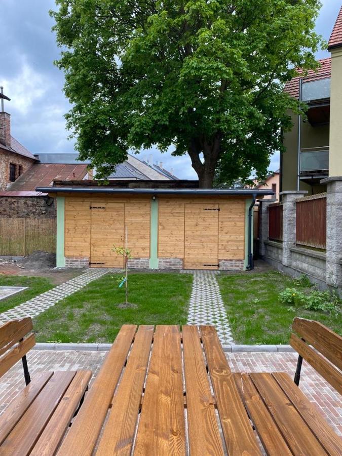 Apartmany Tachov - Tiny House Buitenkant foto