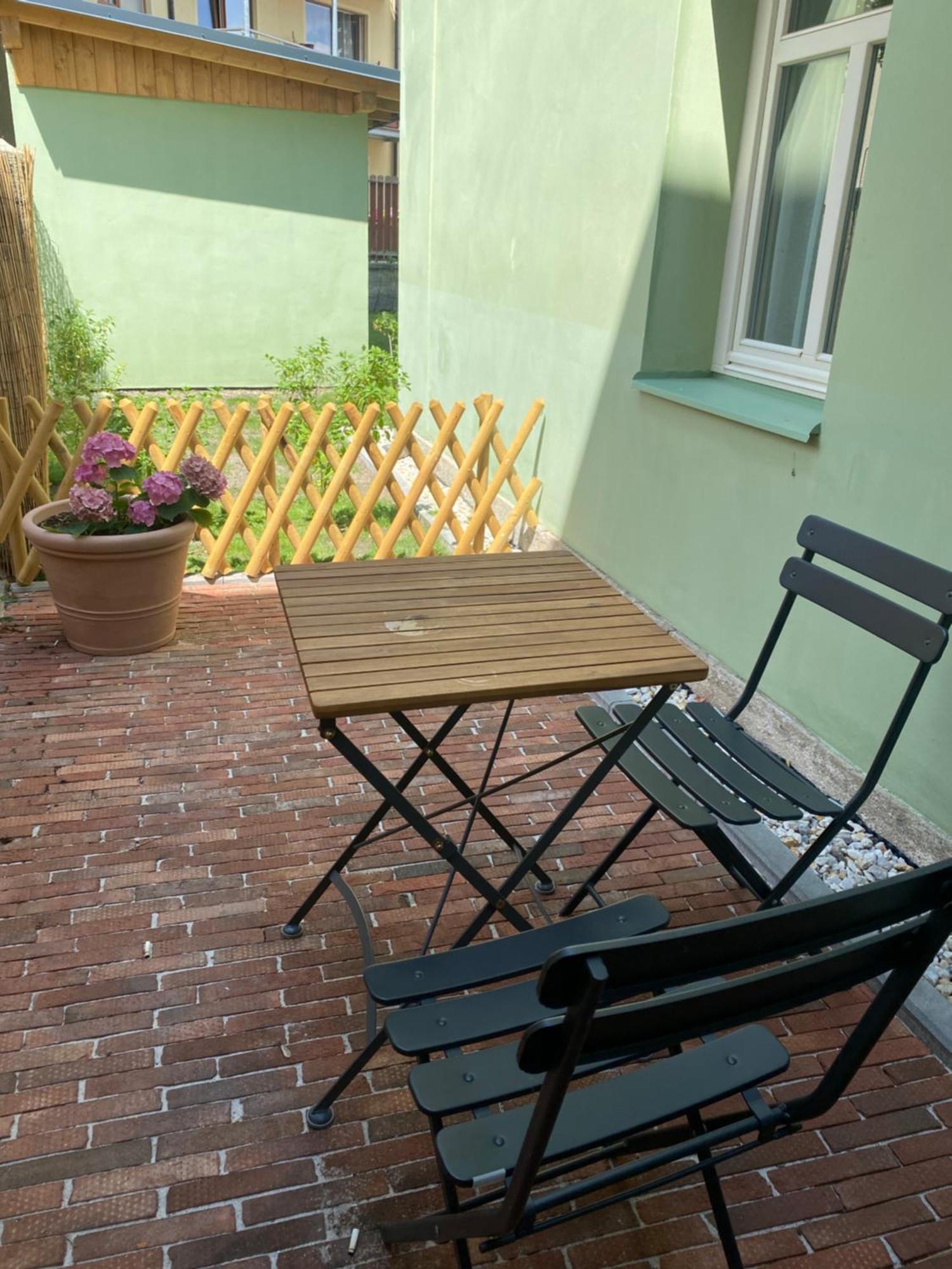 Apartmany Tachov - Tiny House Buitenkant foto